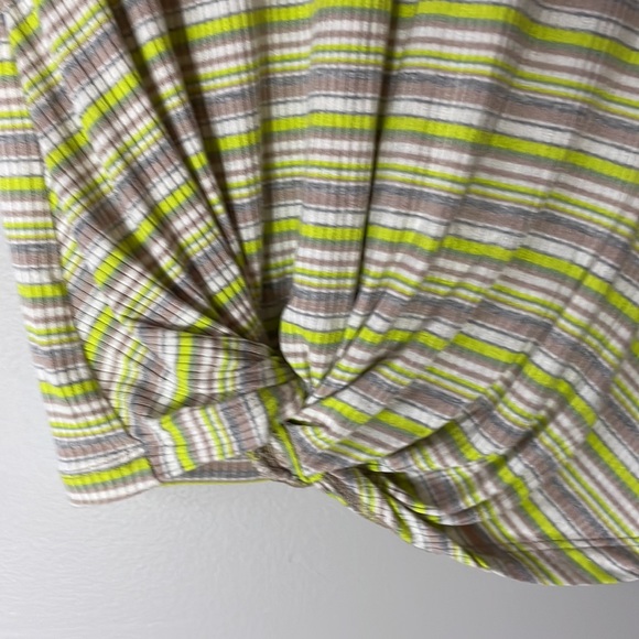 Y2K Style Walking on Sunshine Striped Twist Side Front Top - Picture 4 of 11